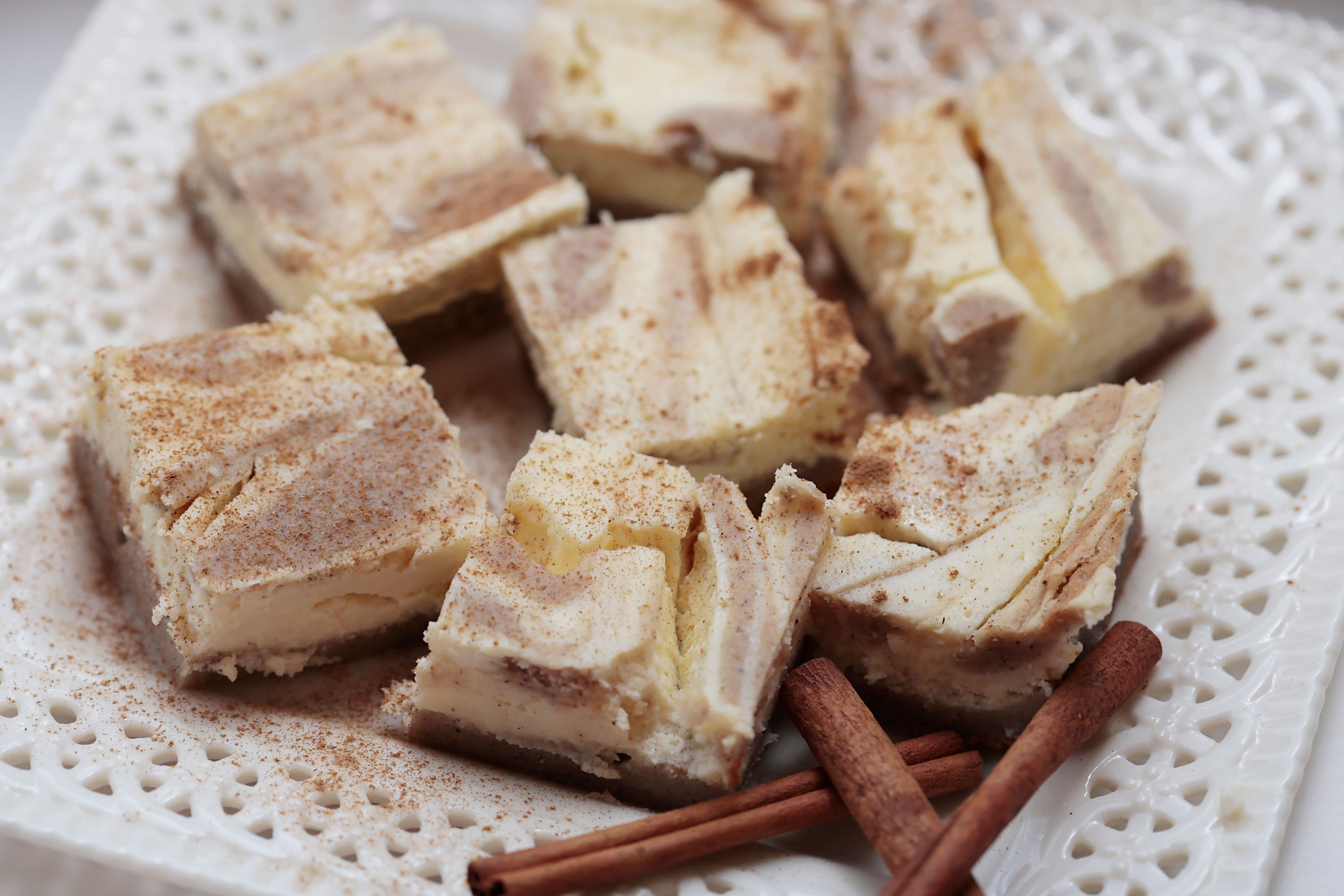 Keto Chow Snickerdoodle Cheesecake Bars