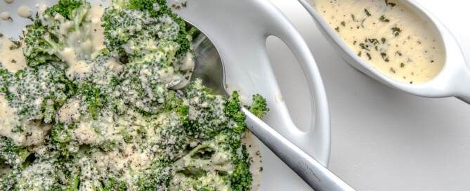 Keto Chow Creamy Alfredo Sauce