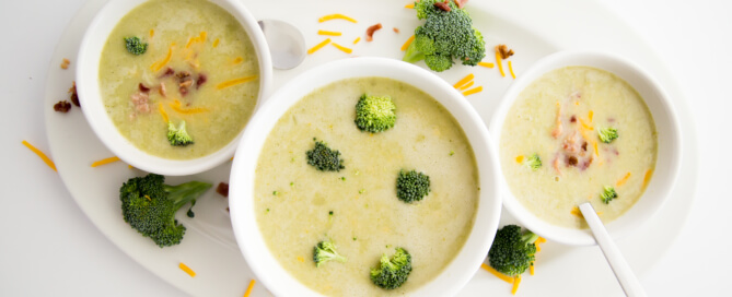Instant Pot Cheddar Broccoli Soup