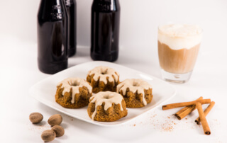 root beer float spice cakes with root beer glaze - white-5