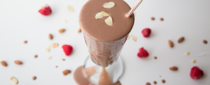 Raspberry almond smoothie white 11