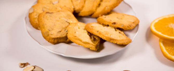 Orange almond shortbread cookies white 9